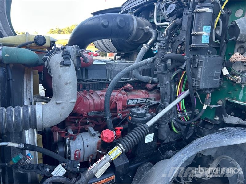 Mack Anthem AN64T 6x4 T/A Sleeper Truck Tractor Sattelzugmaschinen