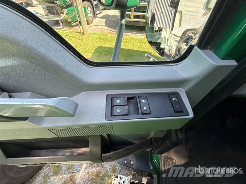 Mack Anthem AN64T 6x4 T/A Sleeper Truck Tractor Седельные тягачи