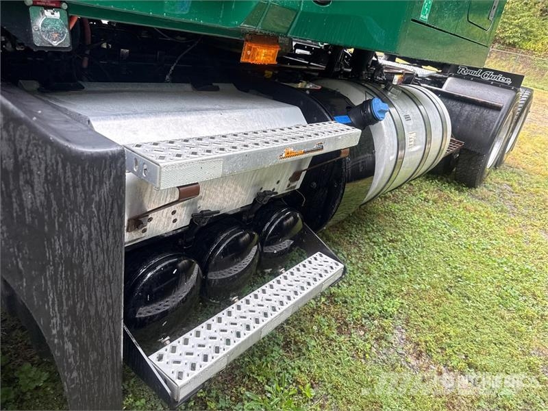 Mack Anthem AN64T 6x4 T/A Sleeper Truck Tractor Tracteur routier