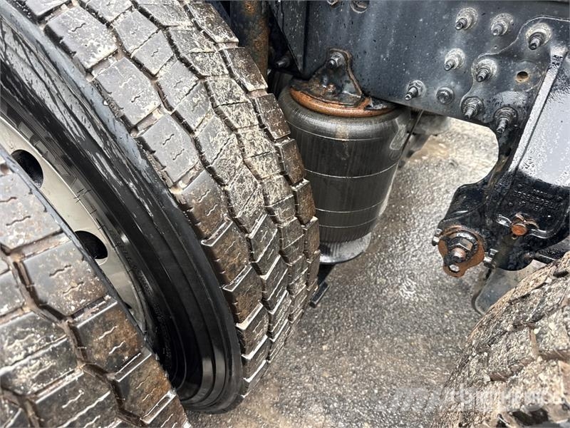 Mack Anthem AN64T 6x4 T/A Sleeper Truck Tractor وحدات الجر