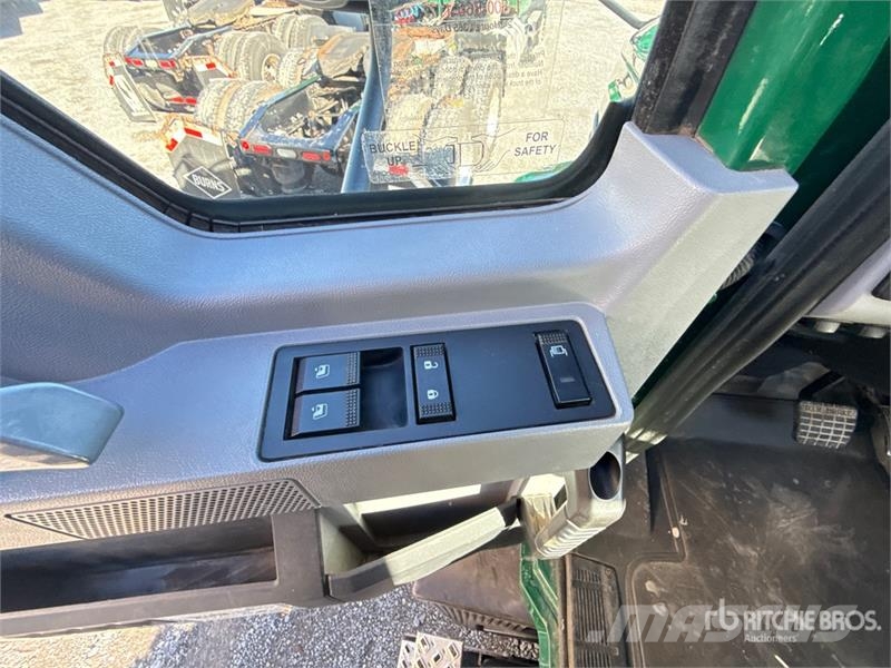 Mack Anthem AN64T 6x4 T/A Day Cab Truck Tractor وحدات الجر