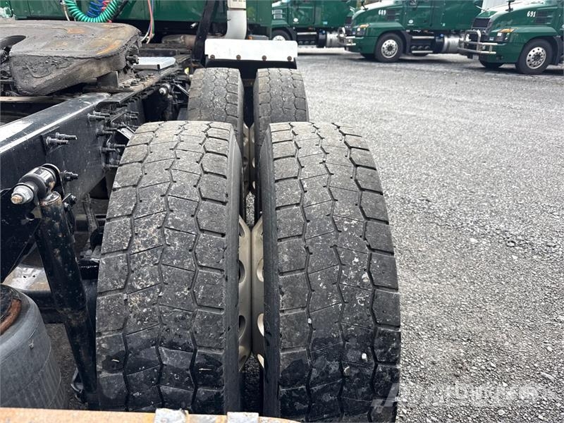 Mack Anthem AN64T 6x4 T/A Sleeper Truck Tractor Sadulveokid