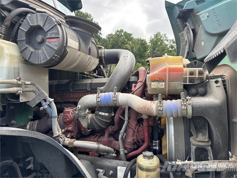 Mack Anthem AN64T 6x4 T/A Day Cab Truck Tractor Sattelzugmaschinen