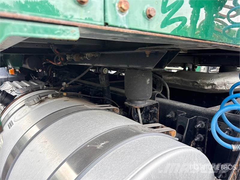 Mack Anthem AN64T 6x4 T/A Sleeper Truck Tractor وحدات الجر