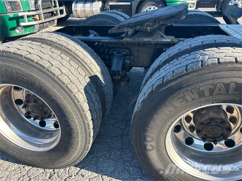 Mack Anthem AN64T 6x4 T/A Sleeper Truck Tractor Sattelzugmaschinen