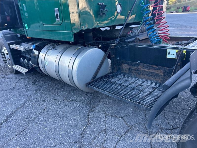 Mack Anthem AN64T 6x4 T/A Sleeper Truck Tractor Sattelzugmaschinen