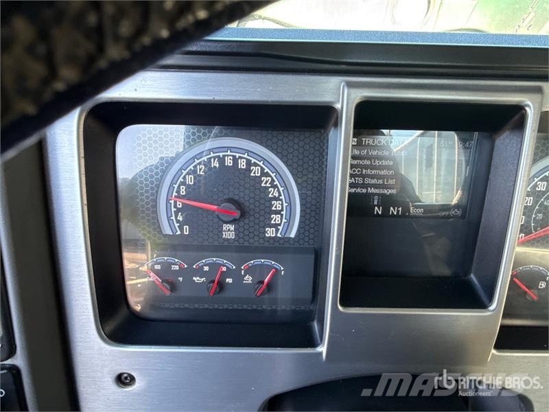 Mack Anthem AN64T T/A Day Cab Truck Tractor Влекачи