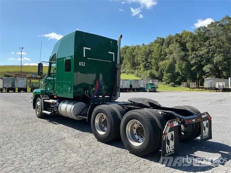 Mack Anthem AN64T T/A Sleeper Truck Tractor Седельные тягачи