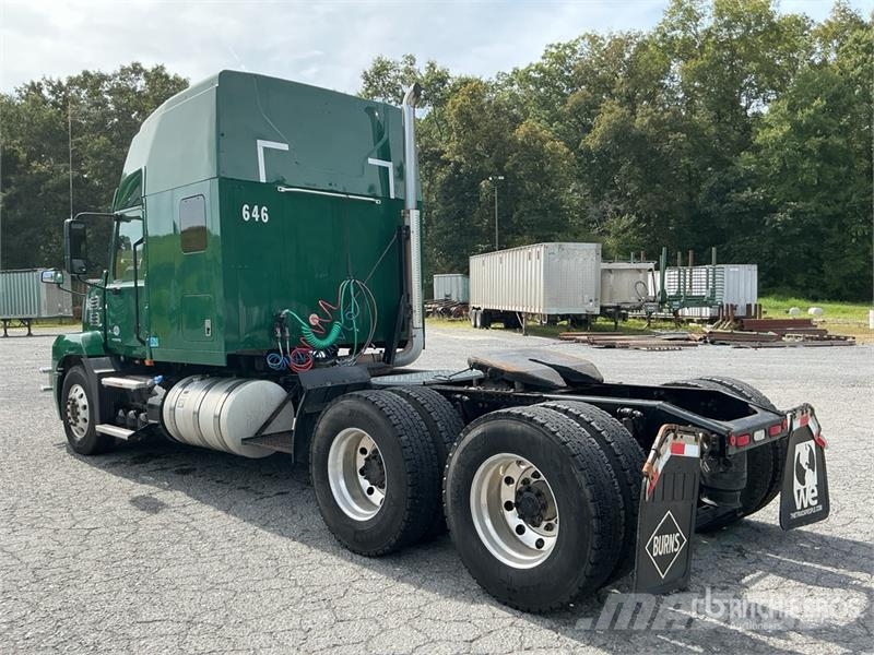 Mack Anthem AN64T T/A Sleeper Truck Tractor Седельные тягачи
