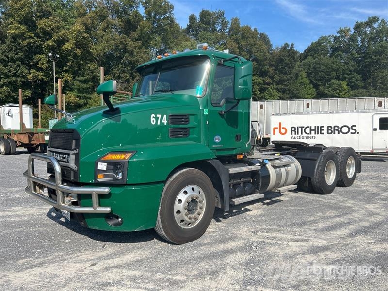 Mack Anthem AN64T T/A Day Cab Truck Tractor Traktorske jedinice