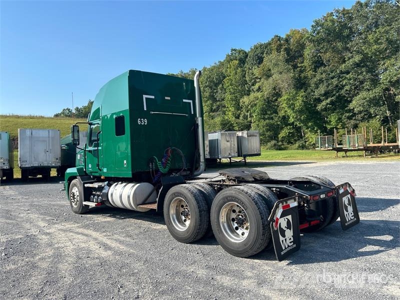 Mack Anthem AN64T T/A Sleeper Truck Tractor Tracteur routier