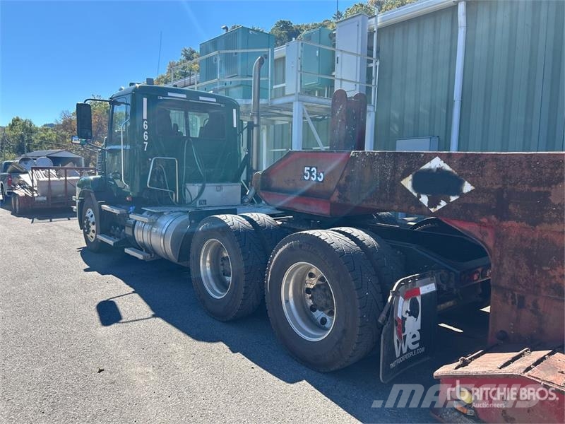 Mack Anthem AN64T T/A Day Cab Truck Tractor 中古トラクターヘッド | トレーラーヘッド