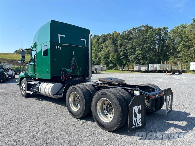 Mack Anthem AN64T T/A Sleeper Truck Tractor 曳引機組件