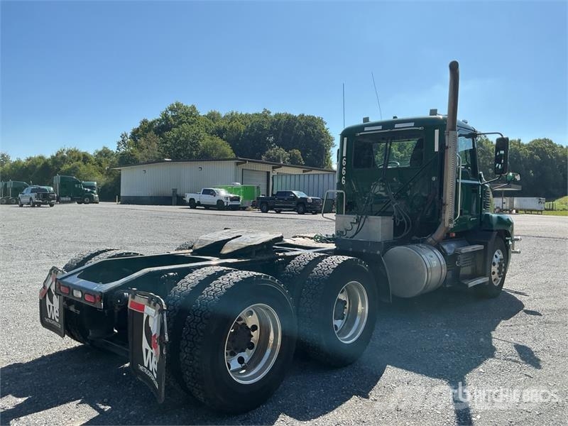 Mack Anthem AN64T T/A Day Cab Truck Tractor Sattelzugmaschinen