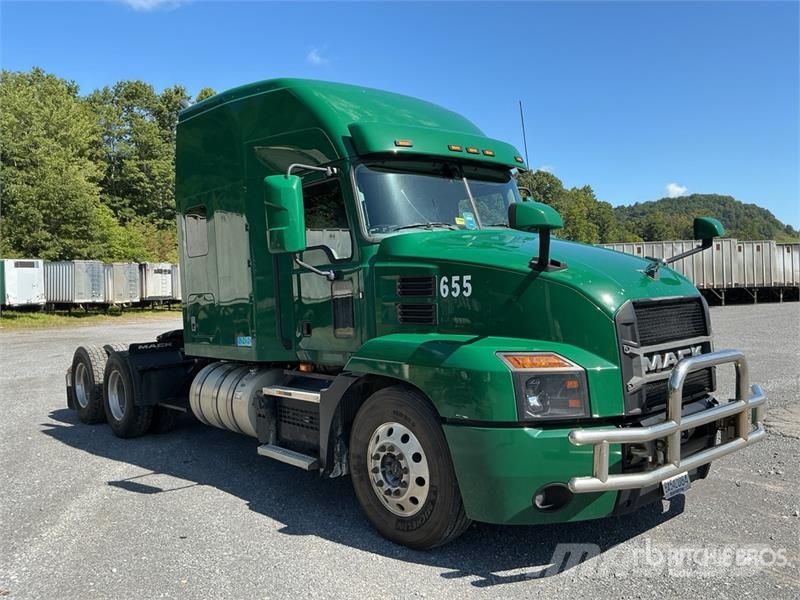Mack Anthem AN64T T/A Sleeper Truck Tractor Седельные тягачи