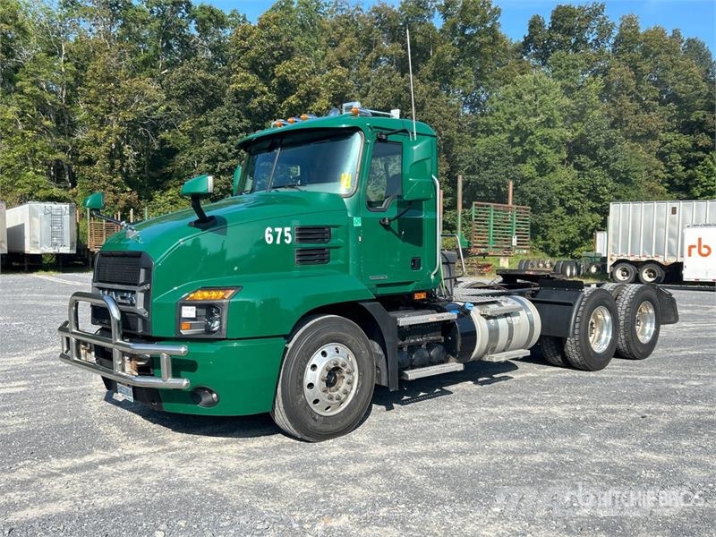 Mack Anthem AN64T T/A Day Cab Truck Tractor Tracteur routier