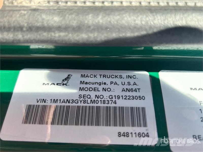 Mack Anthem AN64T T/A Sleeper Truck Tractor Tracteur routier