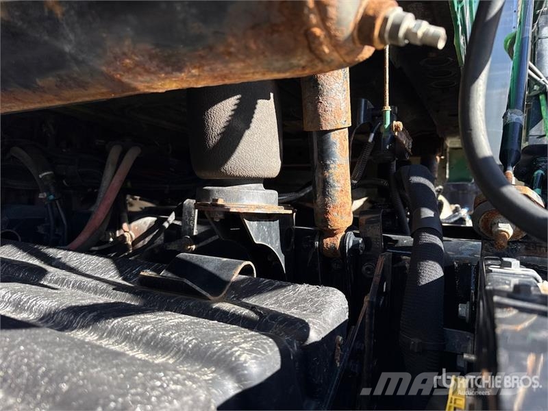 Mack Anthem AN64T T/A Day Cab Truck Tractor Влекачи