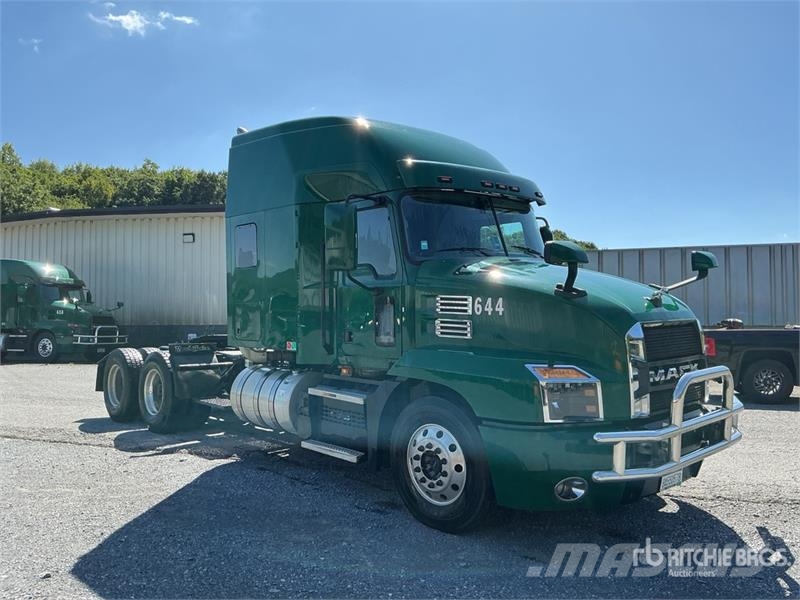 Mack Anthem AN64T T/A Sleeper Truck Tractor Седельные тягачи