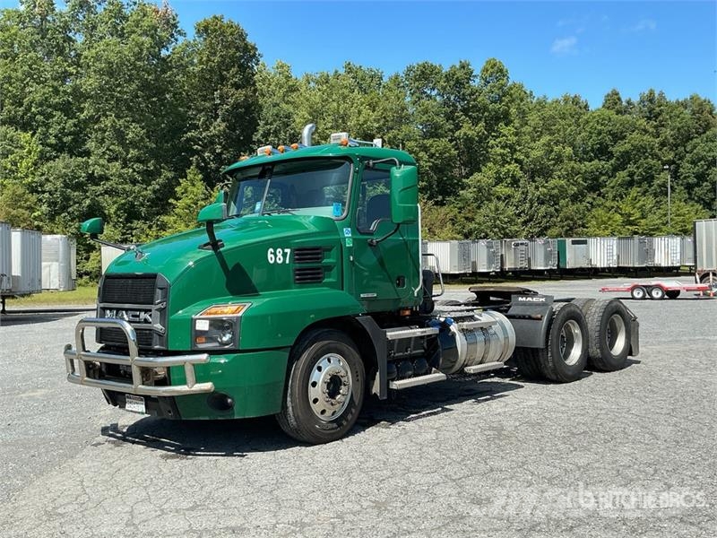 Mack Anthem AN64T T/A Day Cab Truck Tractor Dragbilar