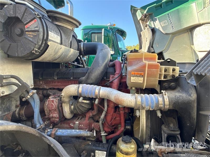 Mack Anthem AN64T T/A Day Cab Truck Tractor Влекачи