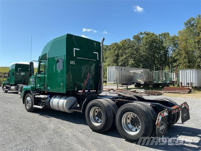 Mack Anthem AN64T T/A Sleeper Truck Tractor Dragbilar