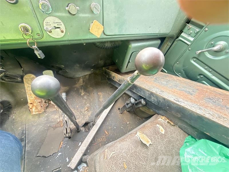 Mack B53 6x4 T/A Dump Truck 自卸式货车