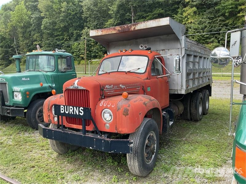 Mack B53 6x4 T/A Dump Truck 自卸式货车