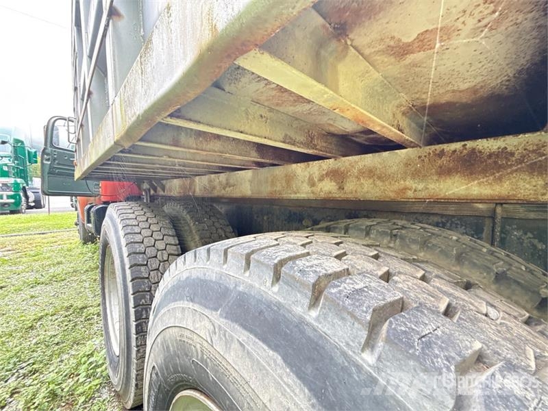 Mack B53 6x4 T/A Dump Truck 自卸式货车