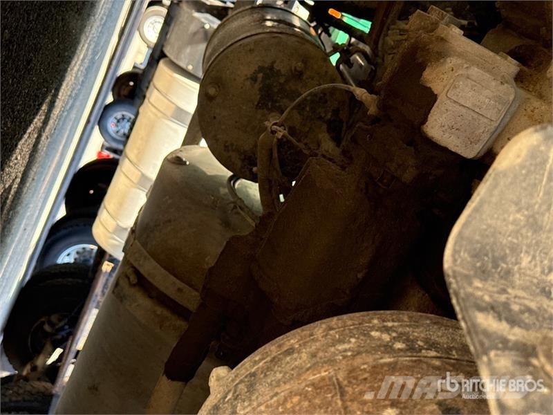 Mack CH613 وحدات الجر