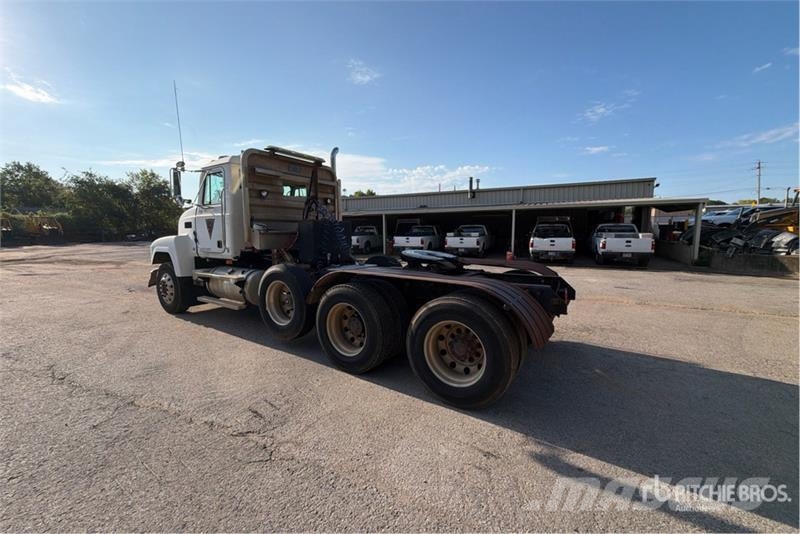 Mack CH613 Sattelzugmaschinen