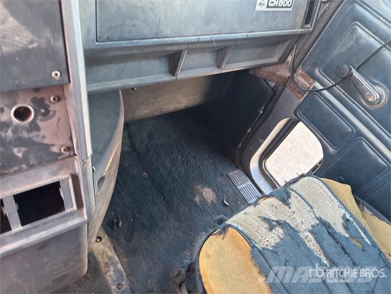 Mack CH613 Kiperi kamioni