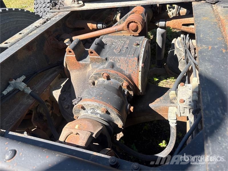 Mack CH613 Nyergesvontatók