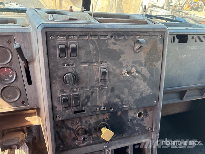 Mack CH613 Kiperi kamioni