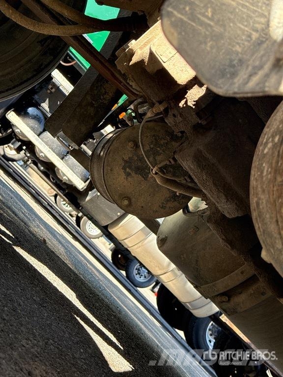 Mack CH613 وحدات الجر