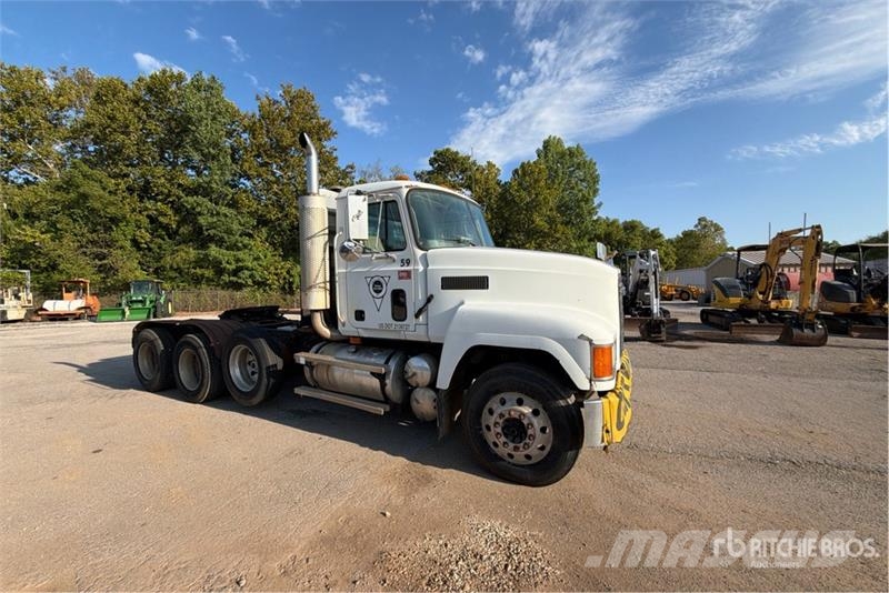 Mack CH613 Sattelzugmaschinen