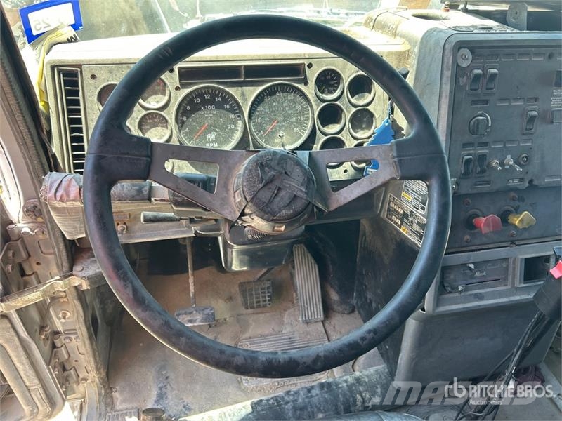 Mack CH613 Kipper