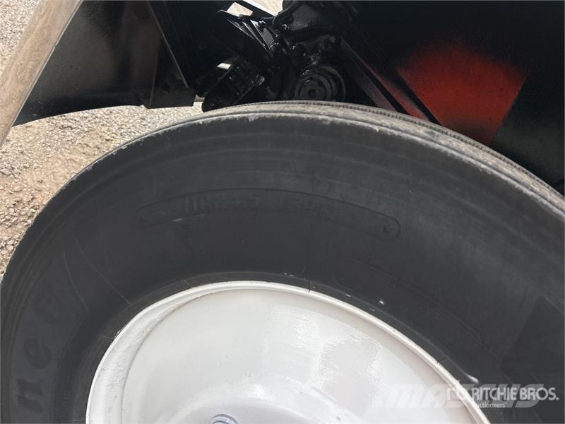Mack CH613 Autotractoare