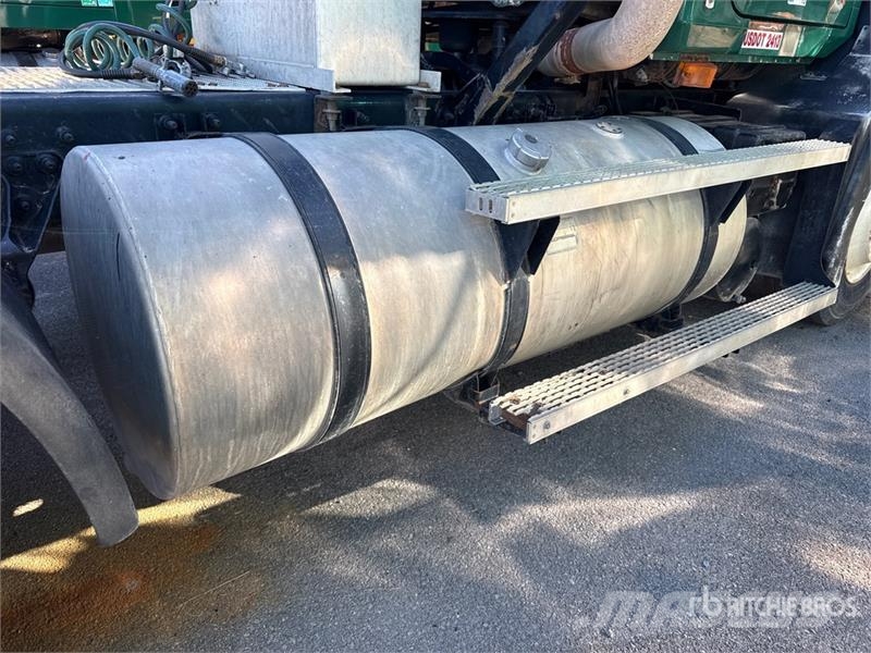 Mack CH613 وحدات الجر