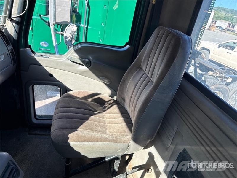 Mack CH613 وحدات الجر