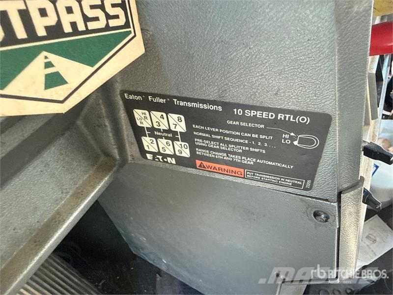Mack CH613 ダンプ
