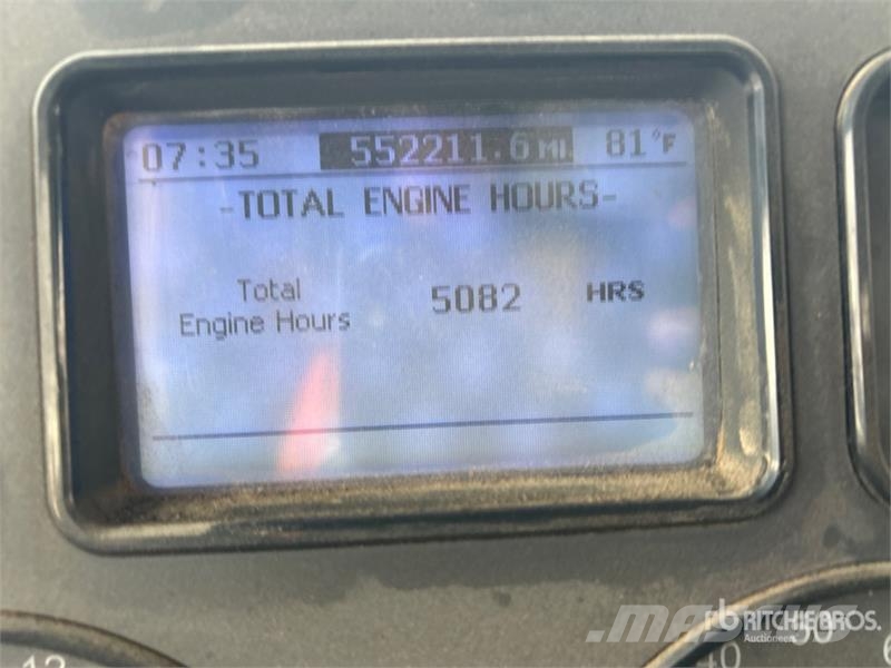 Mack CH613 Тягачі