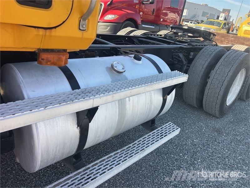 Mack CH613 Naudoti vilkikai