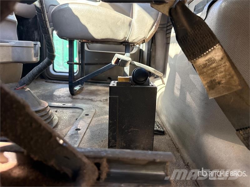 Mack CH613 وحدات الجر