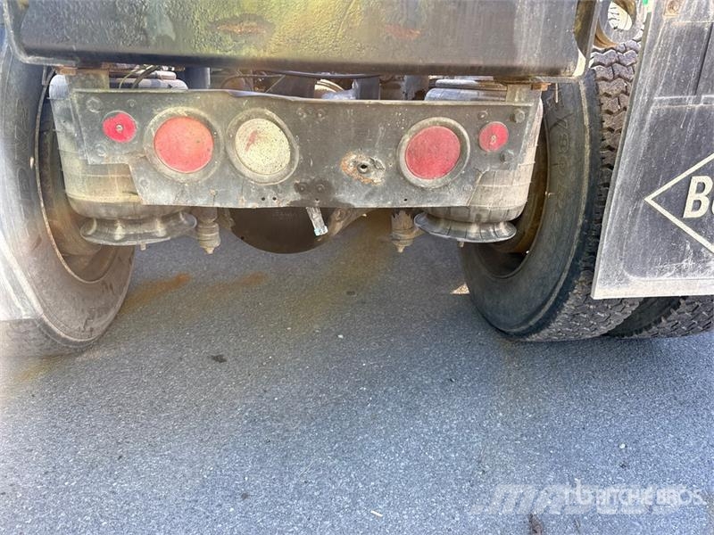 Mack CH613 وحدات الجر