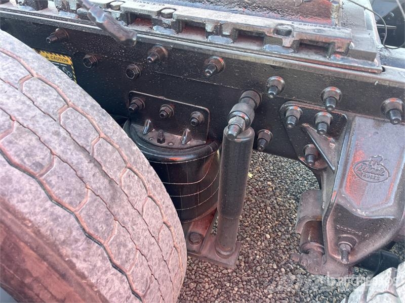 Mack CH613 Naudoti vilkikai