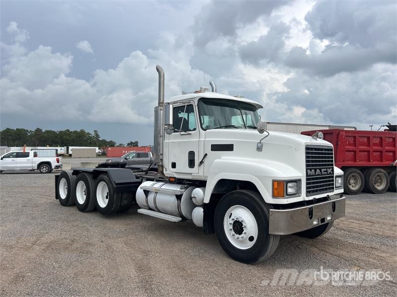 Mack CH613 Autotractoare