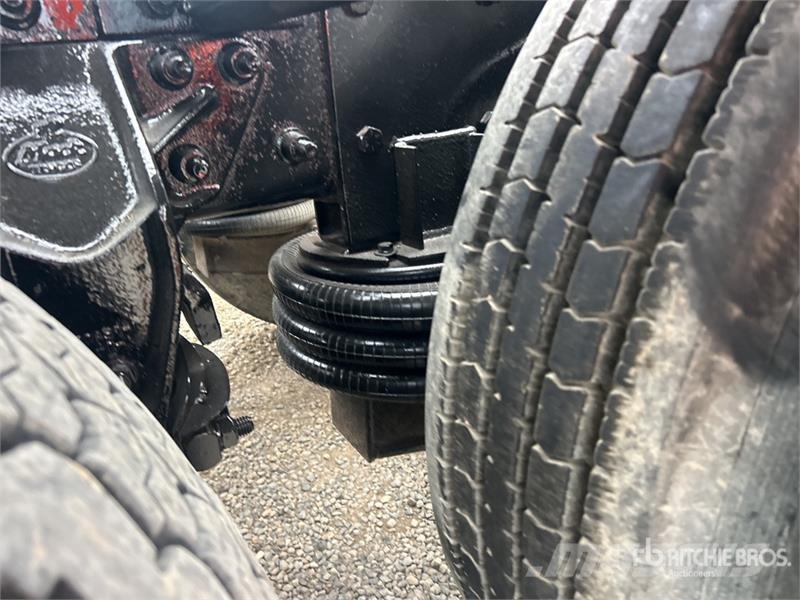 Mack CH613 Autotractoare