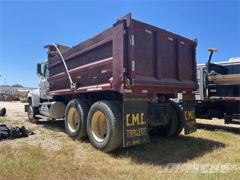 Mack CH613 Kipper