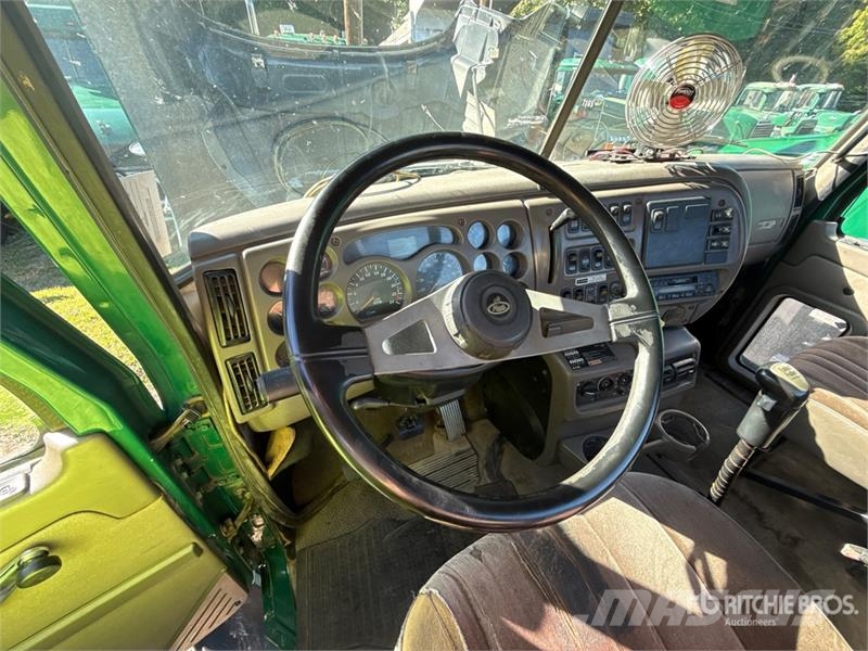 Mack CH613 وحدات الجر